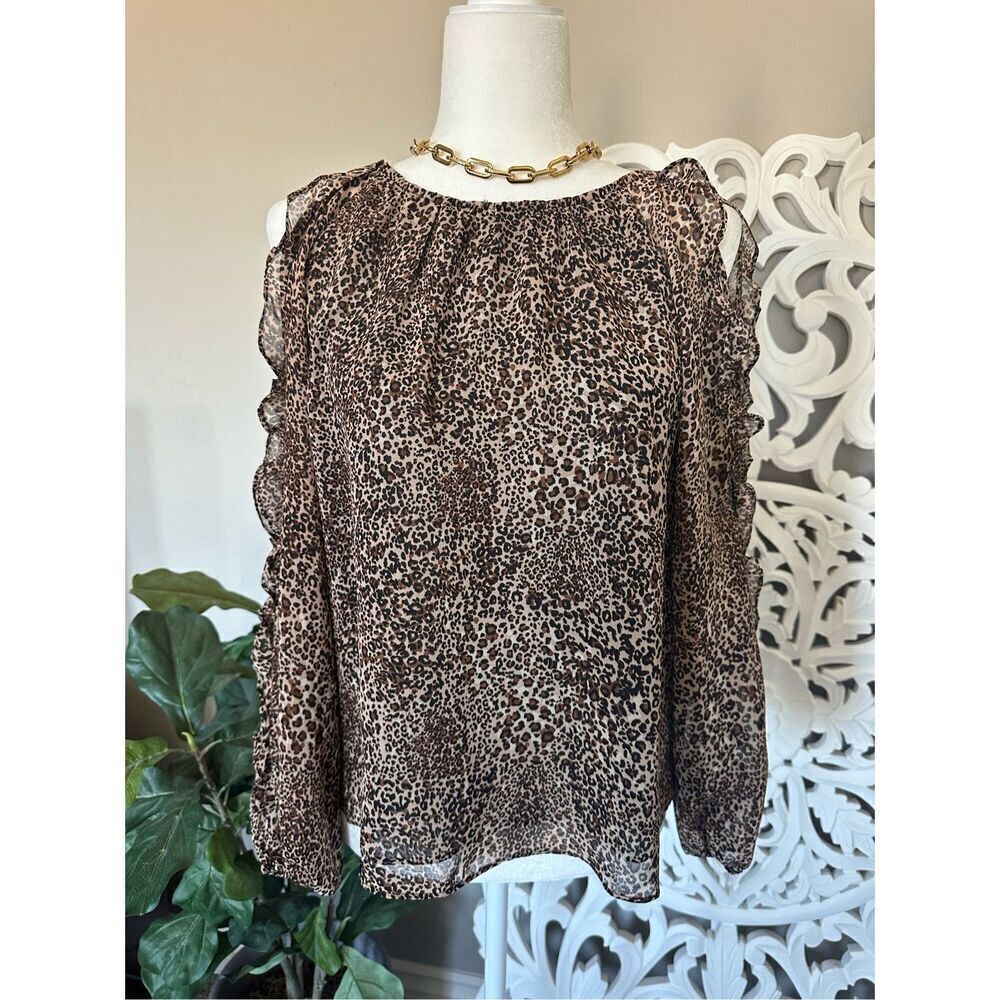 1.STATE‎ Cold Shoulder Ruffle Sleeve Blouse - Picture 3 of 9